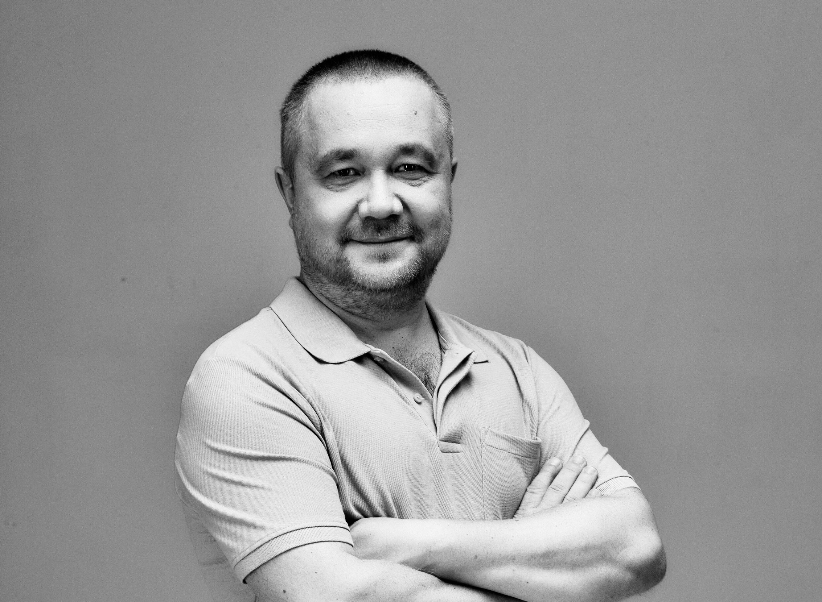 У віці 46 років помер спортивний коментатор Олександр Тингає