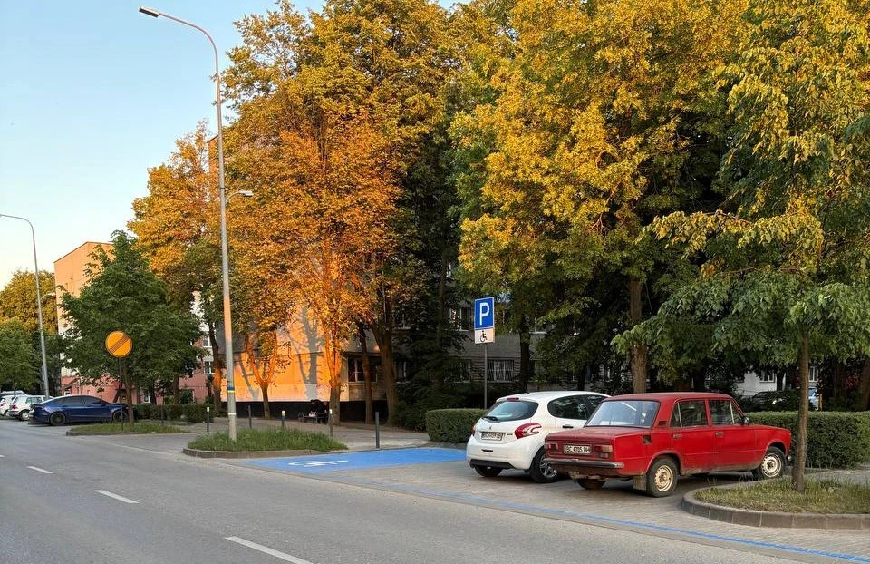 парковка на Садовій