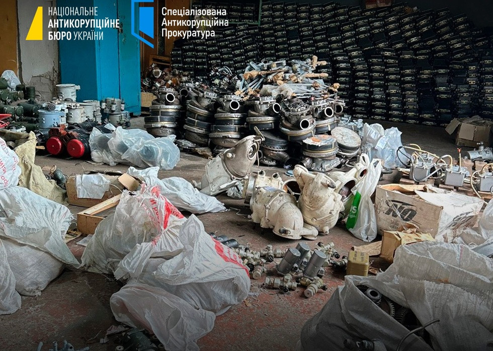 НАБУ й САП викрили масштабну схему розкрадання зап