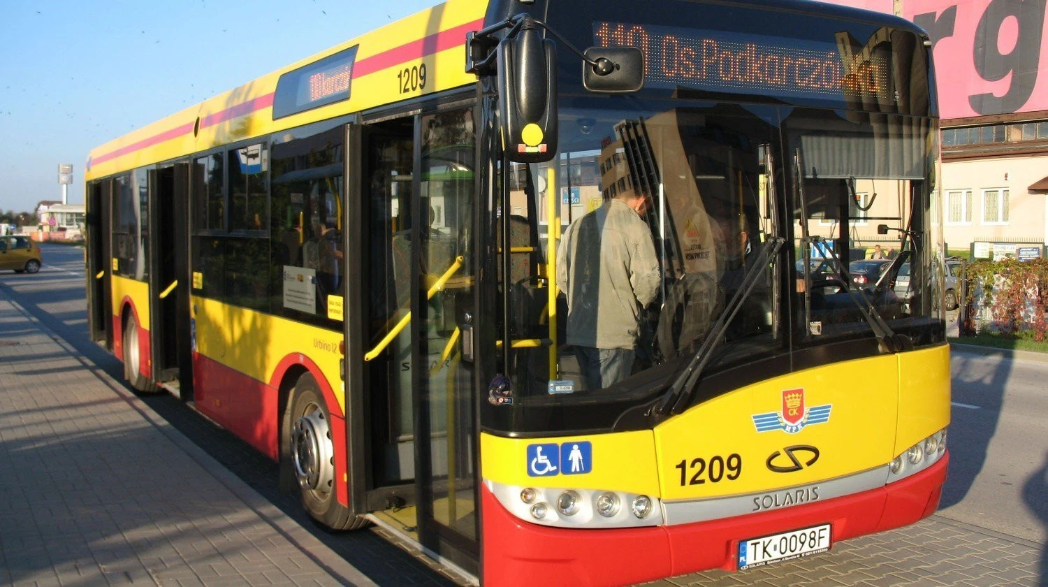 У Польщі стартував збір на автобуси для Вінниці після того, як місцеві політики заблокували їх передачу