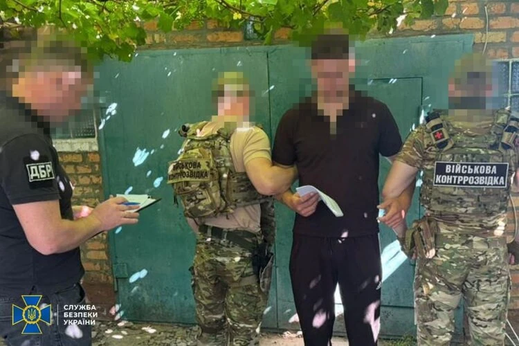 СБУ повідомила про підозру військовому, який у полоні пішов на співпрацю з ворогом і катував українців