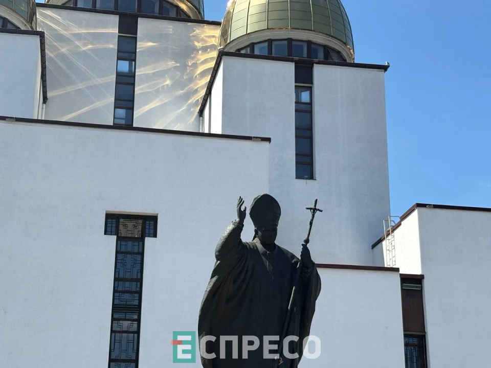 Маршрутом понтифіка: у Львові стартувала велопроща до 25-річчя візиту Папи Івана Павла ІІ