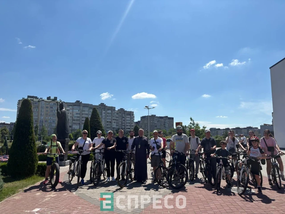Маршрутом понтифіка: у Львові стартувала велопроща до 25-річчя візиту Папи Івана Павла ІІ