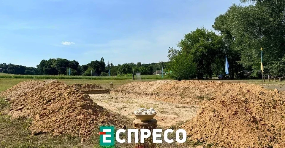 До Дня кримськотатарського прапора у Пирогові заклали першу садибу корінного народу Криму