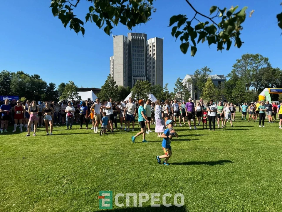 Понад 700 учасників та лекція владики Бориса: у Львові стартував другий Благодійний забіг УКУ