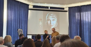 У Києві презентували книгу "Заповітний Дім" про загиблу захисницю України Аміну Окуєву