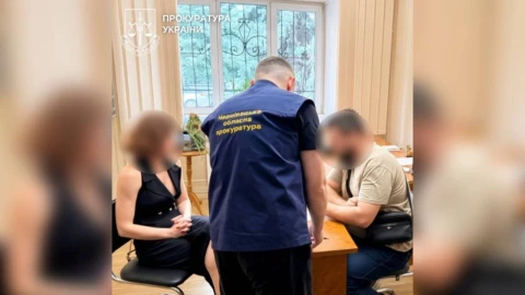 На Буковині викрили схему ввезення авто під виглядом гуманітарної допомоги