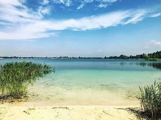 На озері Задорожнє тимчасово заборонили купатися через спалах кишкової інфекції