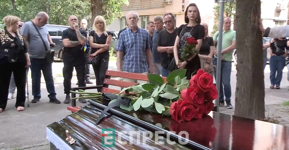 У Києві провели в останню путь захисника та друга студії Еспресо Олексія Вишневського