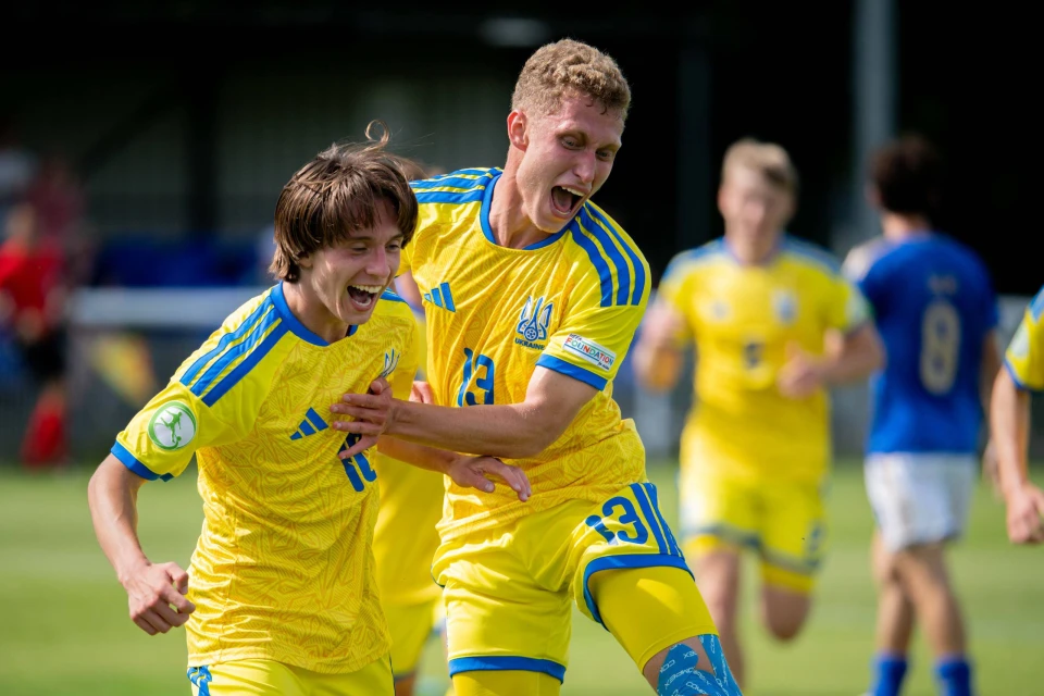Богдан Оличенко та Данило Малов (праворуч), збірна України U19