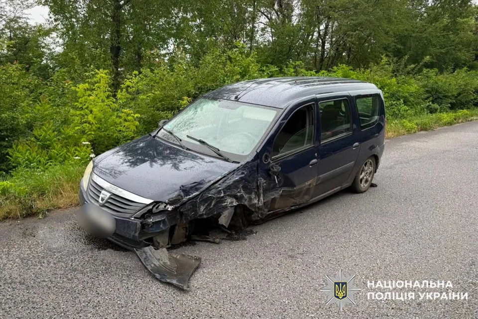 На Хмельниччині перекинувся автобус із 14 пасажирами