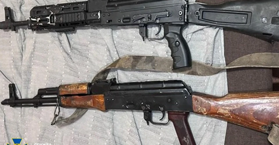 СБУ, ДБР і поліція викрили сім каналів нелегального продажу "трофейної" зброї з фронту в Україні