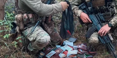 Паспорти знищених українськими штурмовиками окупантів